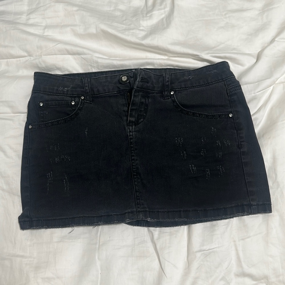 Black mini skirt